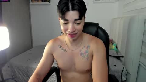 Mr. Santiago online show from 11-21-25, 01:21