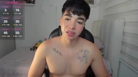 Snapshot of santy7u7 chatting on 06-23-26, 01:31 Mr. Santiago online show from 06-23-26, 01:31
