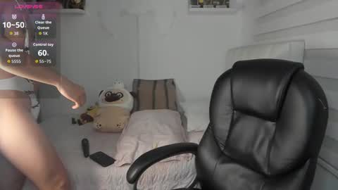 Snapshot of santy7u7 chatting on 07-01-26, 02:07 Mr. Santiago online show from 07-01-26, 02:07