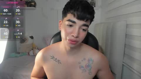 Snapshot of santy7u7 chatting on 07-10-26, 01:36 Mr. Santiago online show from 07-10-26, 01:36
