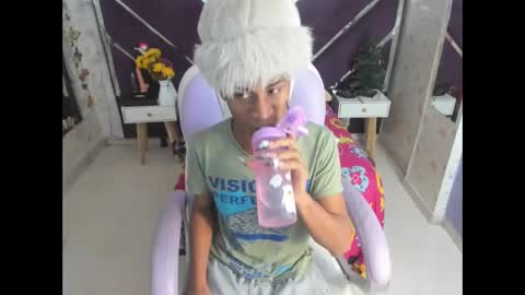 Snapshot of santy_bigcock_01 chatting on 11-19-25, 02:28 santy online show from 11-19-25, 02:28