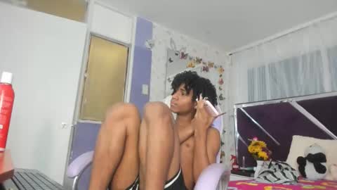 Snapshot of santy_bigcock_01 chatting on 11-24-25, 03:28 santy online show from 11-24-25, 03:28