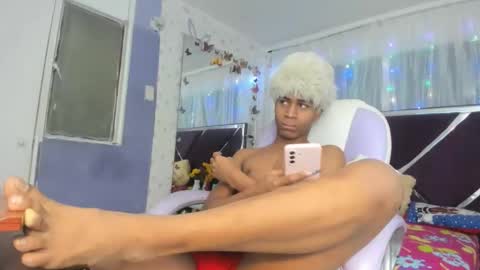 santy online show from 11-28-25, 01:47