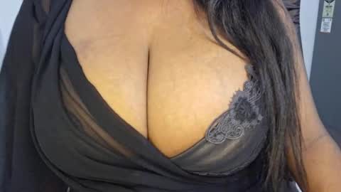 sanvi13 online show from 04-26-26, 01:53