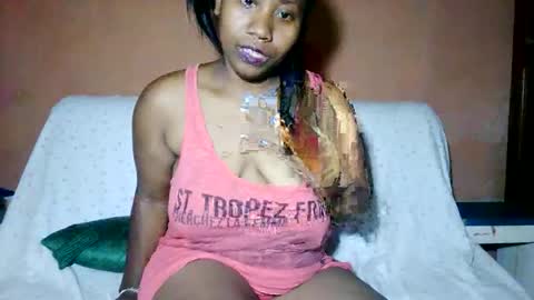 Snapshot of sanyah513 chatting on 05-05-26, 07:22 sanya online show from 05-05-26, 07:22