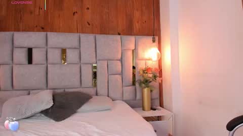 Saori  online show from 10-23-25, 11:42