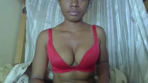 Snapshot of saphiana chatting on 09-26-25, 04:27 saphia online show from 09-26-25, 04:27