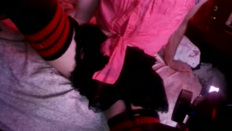 Snapshot of saphirrr81 chatting on 03-04-26, 01:44 saphirrr81 online show from 03-04-26, 01:44