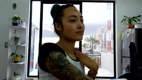 Snapshot of sapphire_mei866 chatting on 05-04-26, 09:44 safir online show from 05-04-26, 09:44