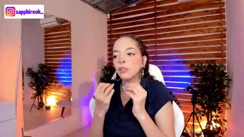 Snapshot of sapphire_venus chatting on 05-02-26, 01:21 Valerin online show from 05-02-26, 01:21