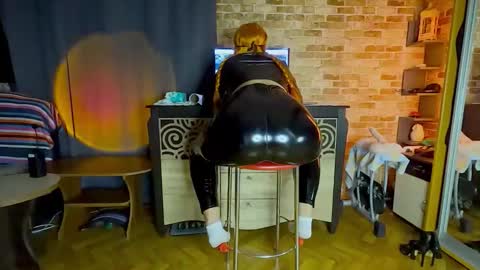 sara  foxy online show from 04-13-26, 03:23