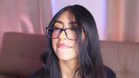 Sara  online show from 01-28-25, 04:08