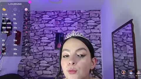 Snapshot of sara_alvarez_ chatting on 01-31-25, 09:37 Sara online show from 01-31-25, 09:37