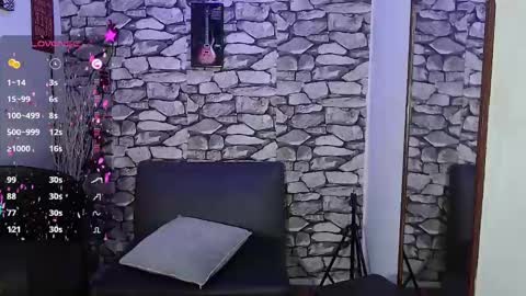 Snapshot of sara_alvarez_ chatting on 02-02-25, 10:24 Sara online show from 02-02-25, 10:24