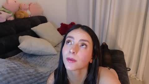 Sara  online show from 06-26-26, 07:57