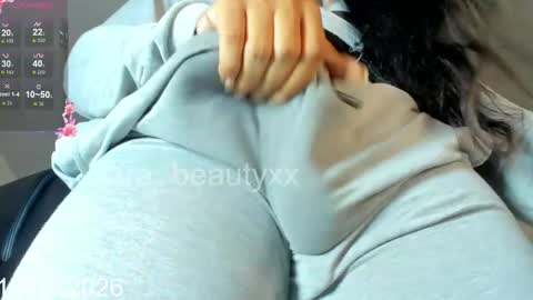 Snapshot of sara_beautyxx chatting on 05-16-26, 05:56 I am Sofia GEMINIS online show from 05-16-26, 05:56