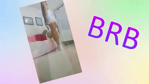 Snapshot of sara_carmona chatting on 10-17-25, 10:51 SARA online show from 10-17-25, 10:51