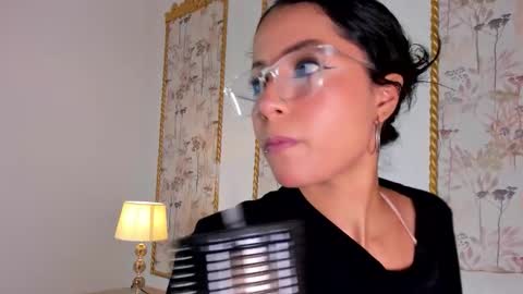 Snapshot of sara_castro24 chatting on 11-03-25, 02:40 Sara online show from 11-03-25, 02:40