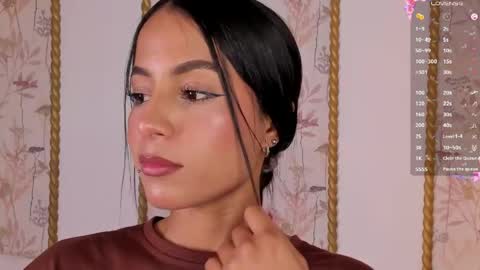 Snapshot of sara_castro24 chatting on 05-05-26, 08:39 Sara online show from 05-05-26, 08:39