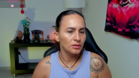 Snapshot of sara_charmy chatting on 06-01-26, 05:14 online show from 06-01-26, 05:14