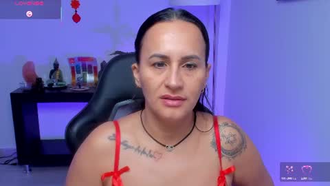 Snapshot of sara_charmy chatting on 06-28-26, 09:04 online show from 06-28-26, 09:04