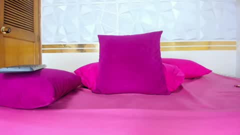 Sara Collins online show from 01-17-25, 02:50