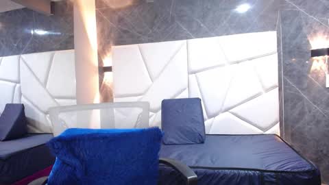 Snapshot of sara_hoffman_4 chatting on 03-26-26, 11:27 Sara online show from 03-26-26, 11:27