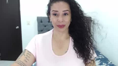 Snapshot of sara_hot46 chatting on 01-07-25, 10:22 Sara hot46 online show from 01-07-25, 10:22