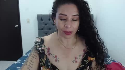 Snapshot of sara_hot46 chatting on 01-14-25, 10:59 Sara hot46 online show from 01-14-25, 10:59