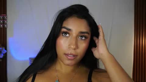  Sara Jones  online show from 01-11-26, 07:08