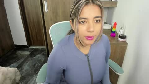 Snapshot of sara_lizcano chatting on 06-02-26, 10:39 sarah LIZCANO....... online show from 06-02-26, 10:39