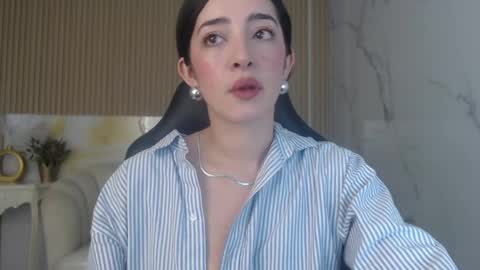 Sara  online show from 05-08-26, 02:00