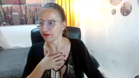 Sara online show from 12-23-24, 11:36