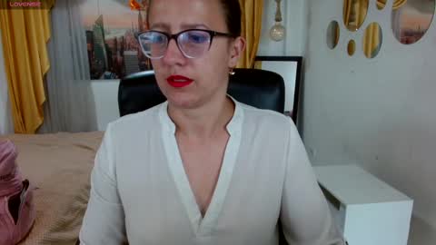 Sara online show from 02-16-25, 10:21