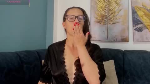 Sara   online show from 01-12-26, 12:32