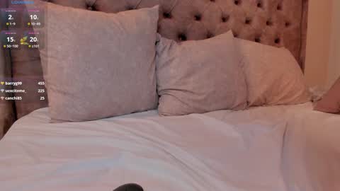 Snapshot of sara_montes chatting on 12-17-24, 08:21 Sara Montes online show from 12-17-24, 08:21