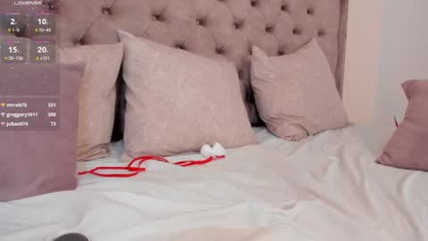 Snapshot of sara_montes chatting on 12-23-24, 08:47 Sara Montes online show from 12-23-24, 08:47