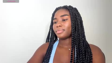 Snapshot of sara_muscle chatting on 10-01-25, 10:27 Sara online show from 10-01-25, 10:27