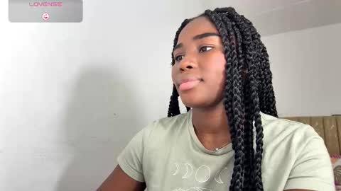 Snapshot of sara_muscle chatting on 10-05-25, 08:51 Sara online show from 10-05-25, 08:51