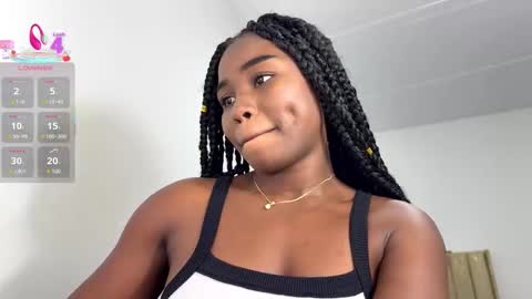 Snapshot of sara_muscle chatting on 01-06-26, 01:31 Sara online show from 01-06-26, 01:31