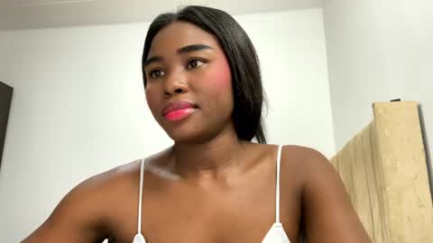 Snapshot of sara_muscle chatting on 07-04-26, 12:50 Sara online show from 07-04-26, 12:50