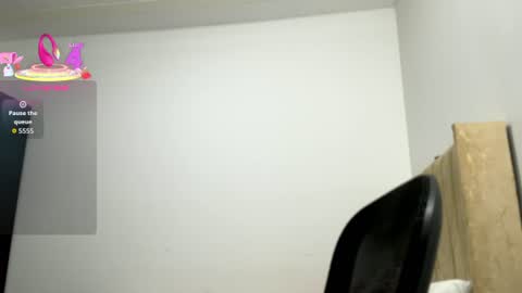 Snapshot of sara_muscle chatting on 07-09-26, 03:32 Sara online show from 07-09-26, 03:32
