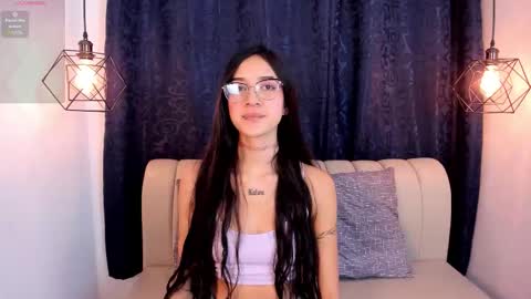 Snapshot of sara_secrets chatting on 12-17-25, 12:11 SARA SANTACRUZ online show from 12-17-25, 12:11