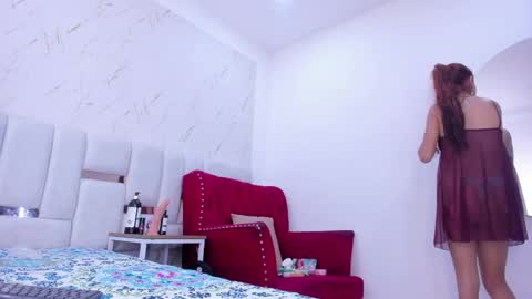 Snapshot of sara_sm1th_ chatting on 05-17-26, 01:07 sara_sm1th_ online show from 05-17-26, 01:07