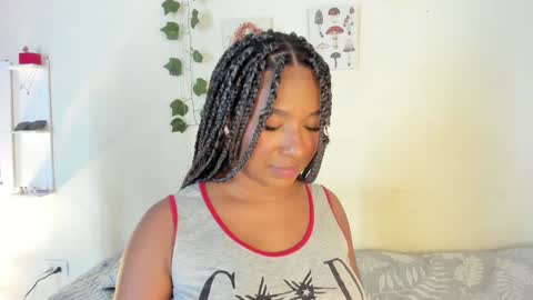 sara sofia online show from 01-13-25, 01:34