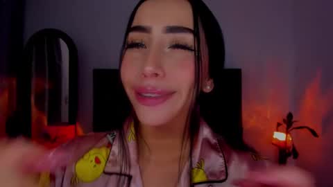 sara_stone03 online show from 02-12-25, 01:09