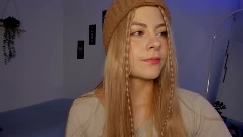 sara_sweett9 online show from 03-18-26, 11:08