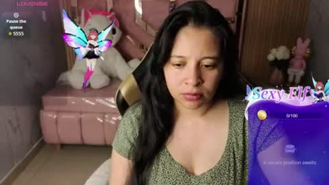 Snapshot of sara_tellez_s chatting on 06-23-26, 03:04 Sara T. online show from 06-23-26, 03:04