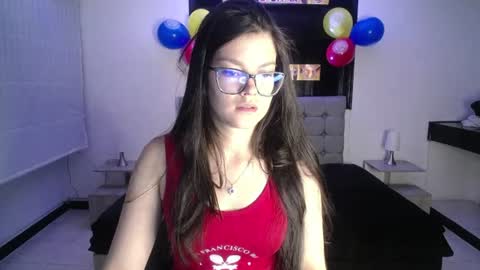 sara_valderrama_ online show from 06-20-26, 10:51