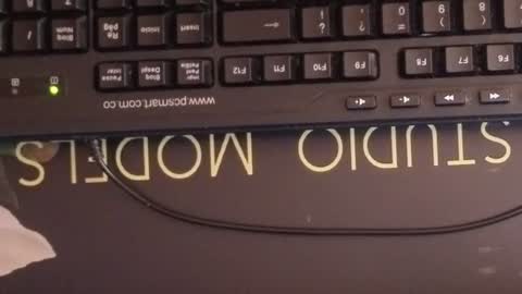 sara_valderrama_ online show from 07-07-26, 11:58